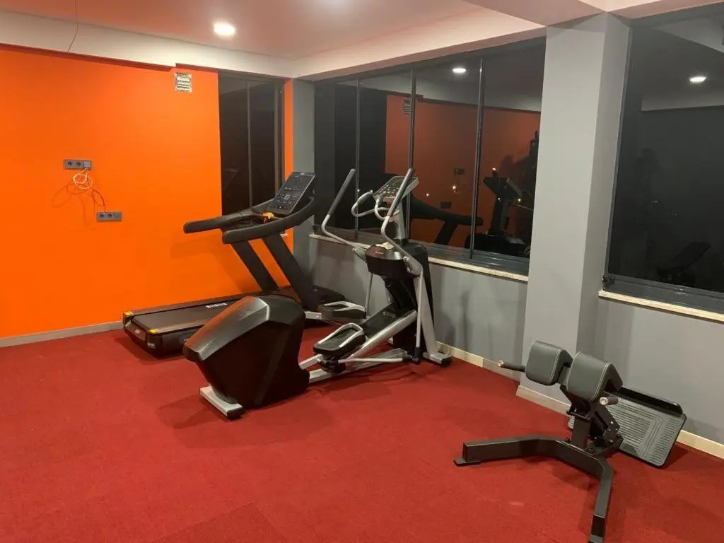 Chernyi Slon Hotel