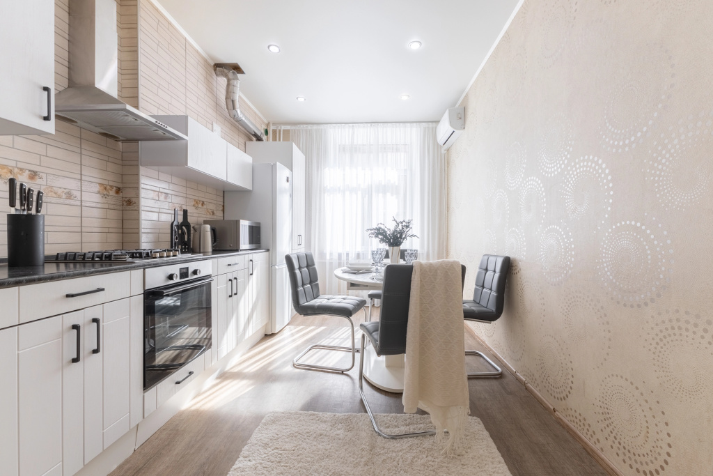 Апартаменты Сomfort Home на Парижской коммуны для 10 гостей