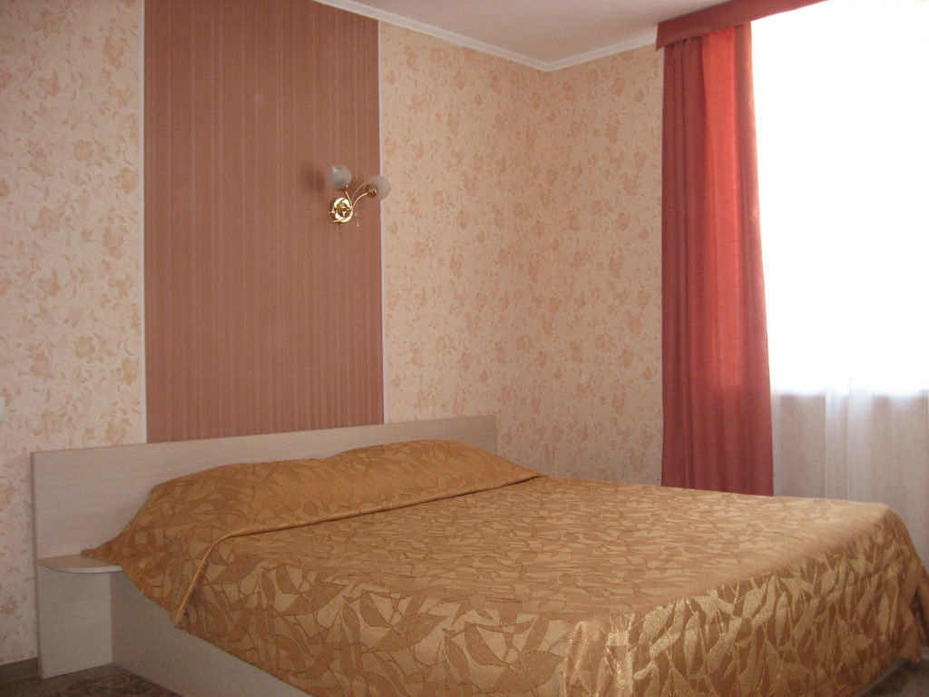 Hotel Raduga
