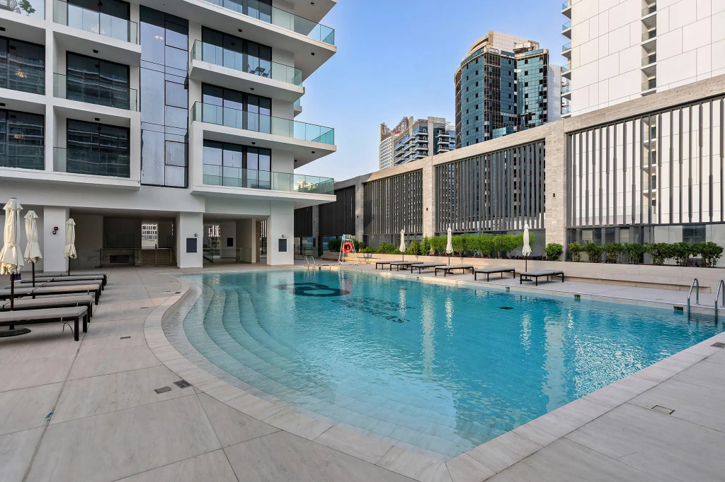 Апартаменты Modern Studio at Paragon