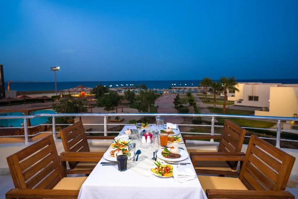 Отель New Eagles Aqua Park Resort