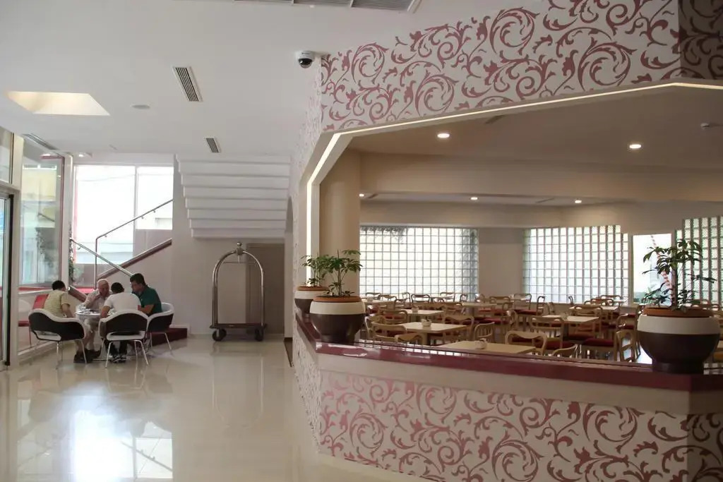 Sky 2 Hotel Tirana