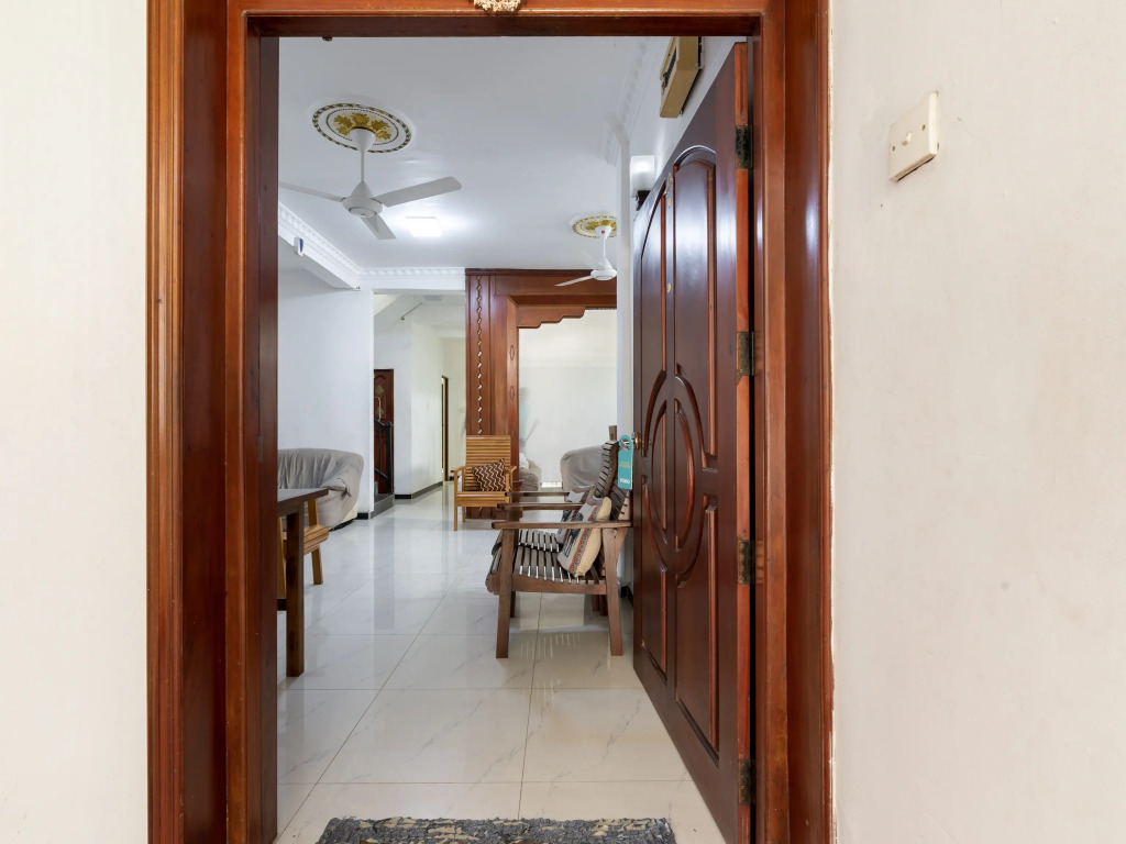 Отель Yoho Mount Peace