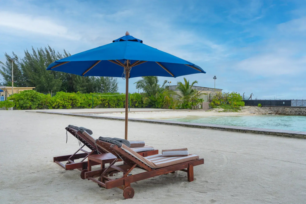 Отель Hulhule Island