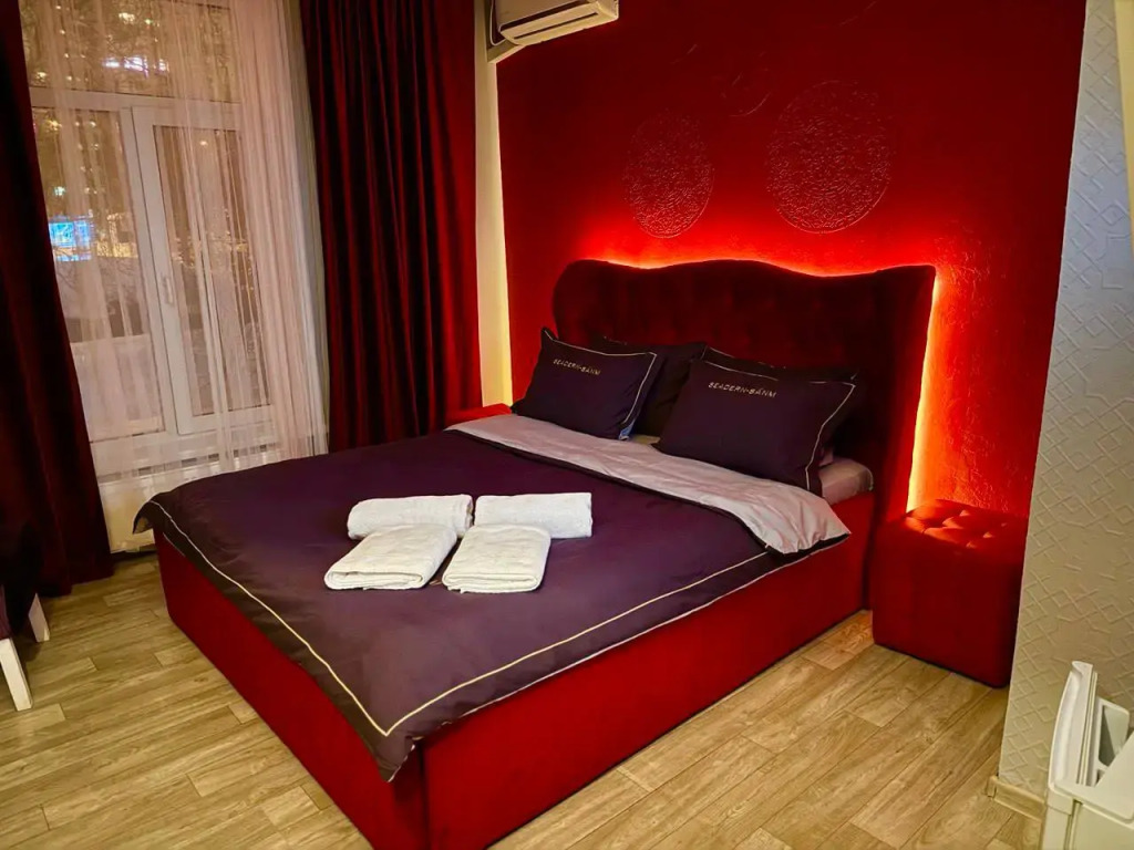 Отель Room Room