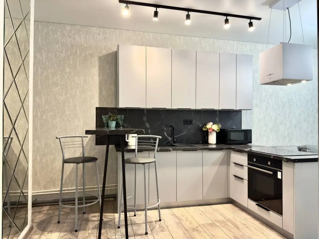 Квартира Большая Двухкомнатная на Любимово