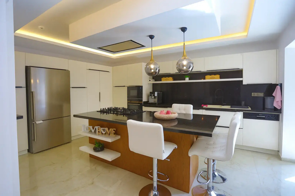 Вилла VibaVilla Elite – Luxury Private Villa with Pool Villa