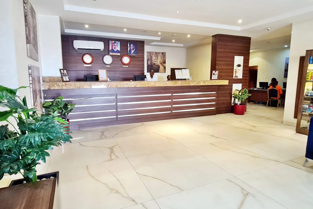 Отель Villa Toscana Asaba