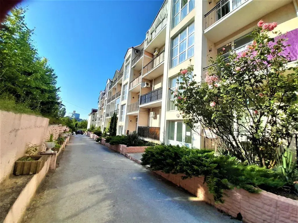Provans Apartments