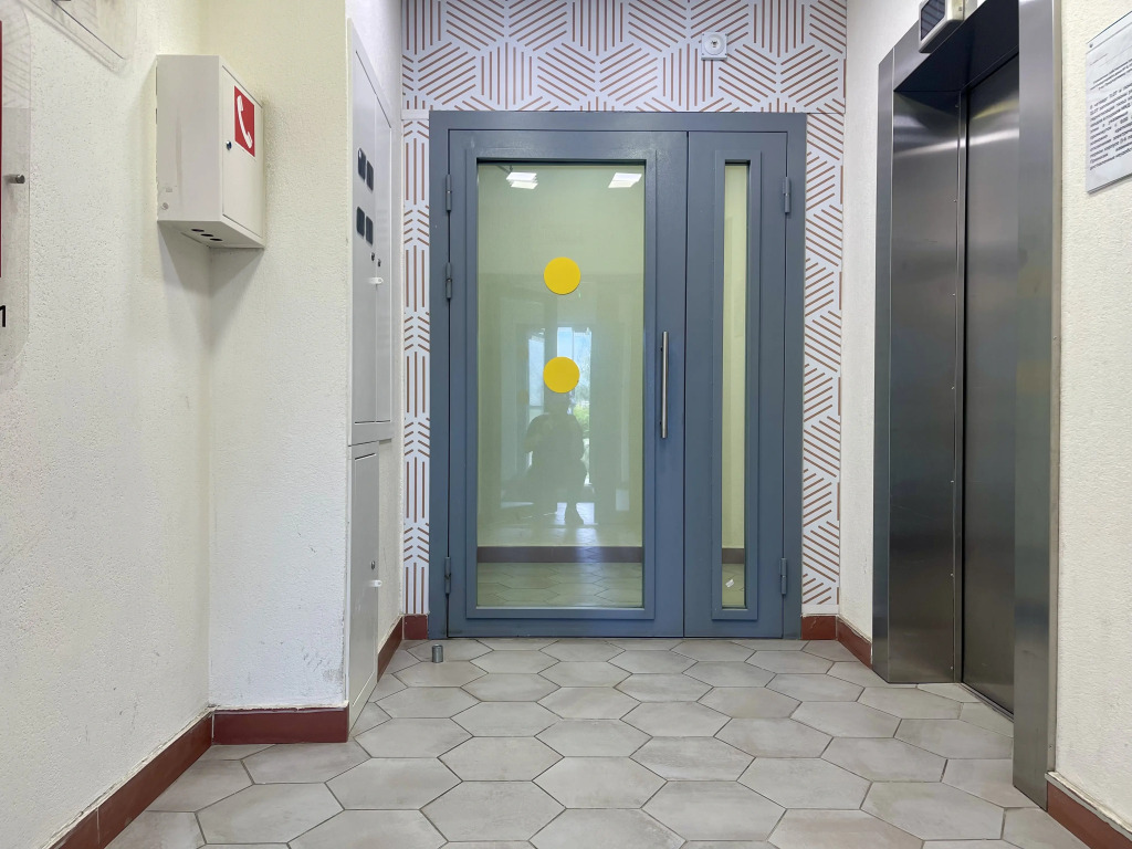 Квартира - студия, метро Московская Rauktis apartments