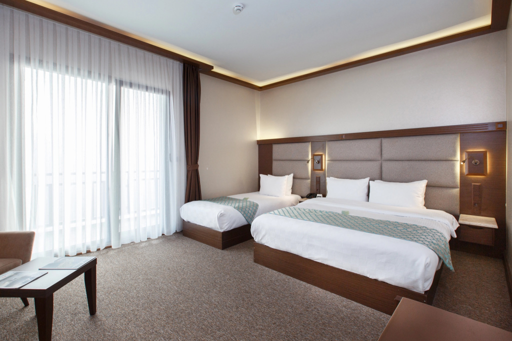 Курортный отель Sera Lake Resort