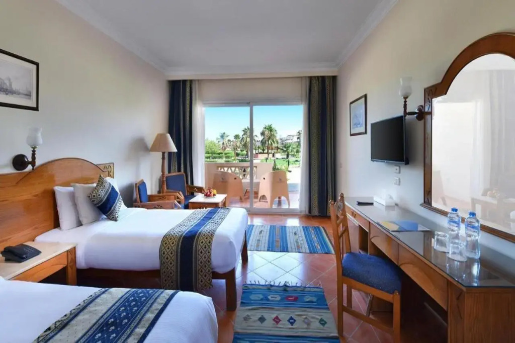 Курортный отель Bliss Nada Beach Resort