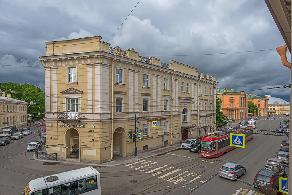 Квартира-студия для троих у Русского музея Дом Художников BookingSPB