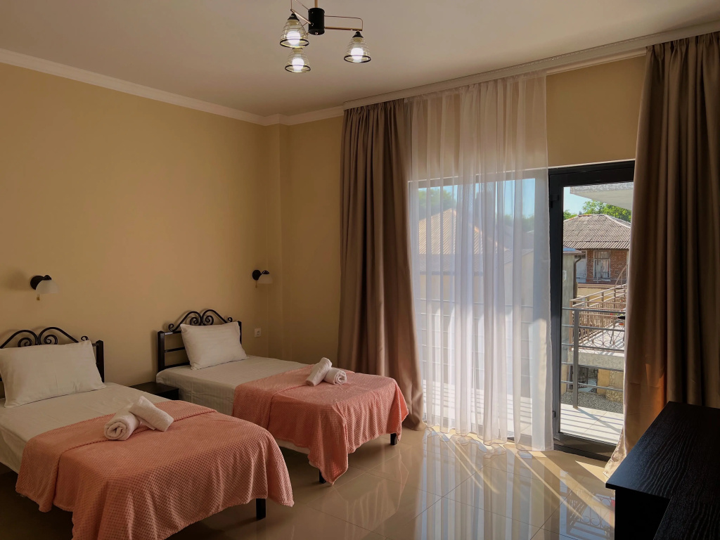 Abas Hotel