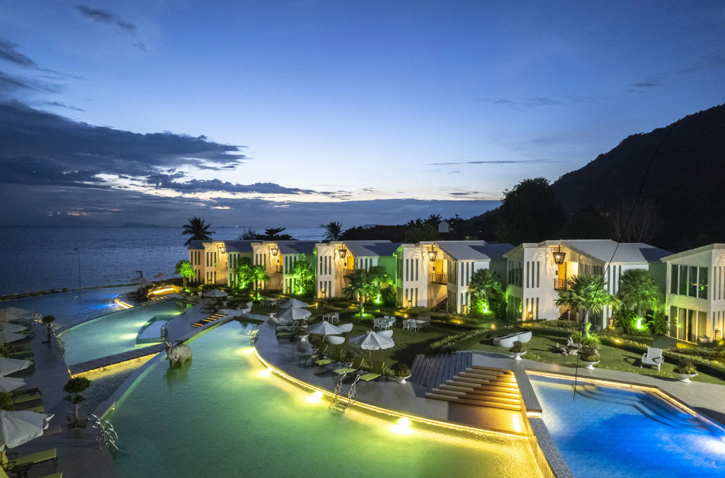 Vannee Golden Sands Beachfront Resort