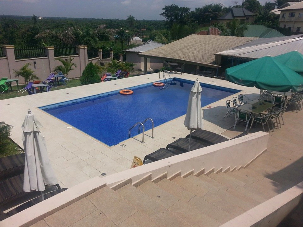 Nesville Suites