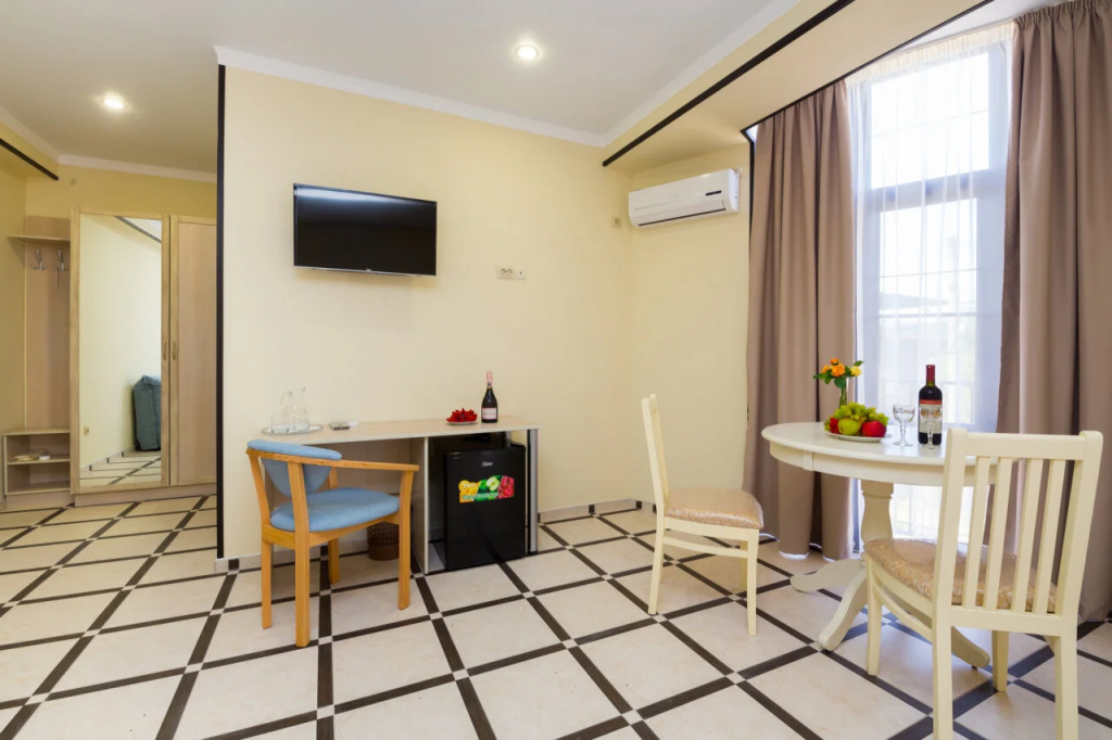 Номер Семейный в BMG hotel
