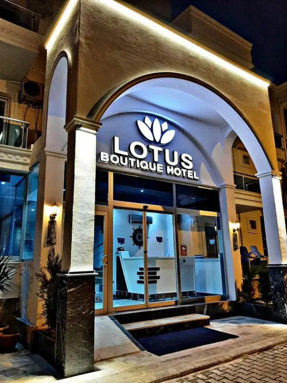 Lotus Otel