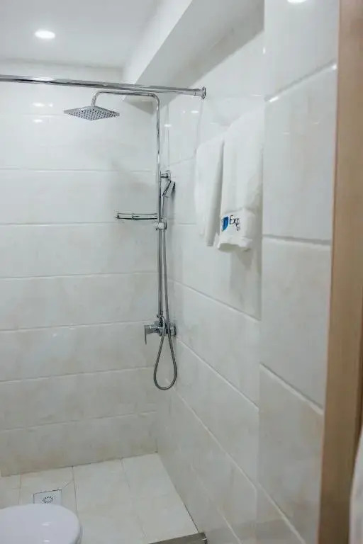 Express City Hotel