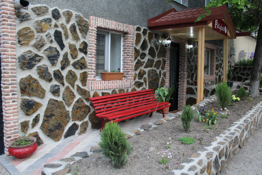 Guest House Poligloti
