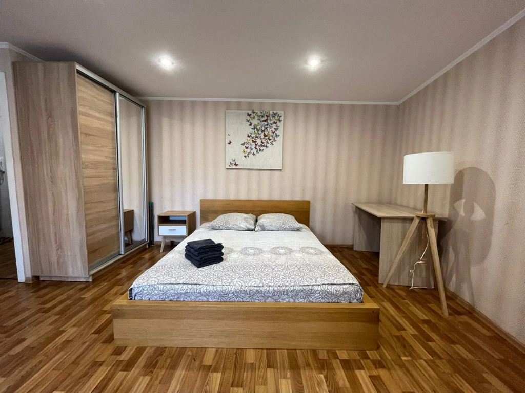 Na Ulitse Pritomskaya Naberezhnaya 13 Apartments