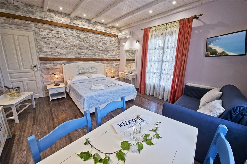 Flamingo Hotel Pelion - Seaside Superior Studios & Suites