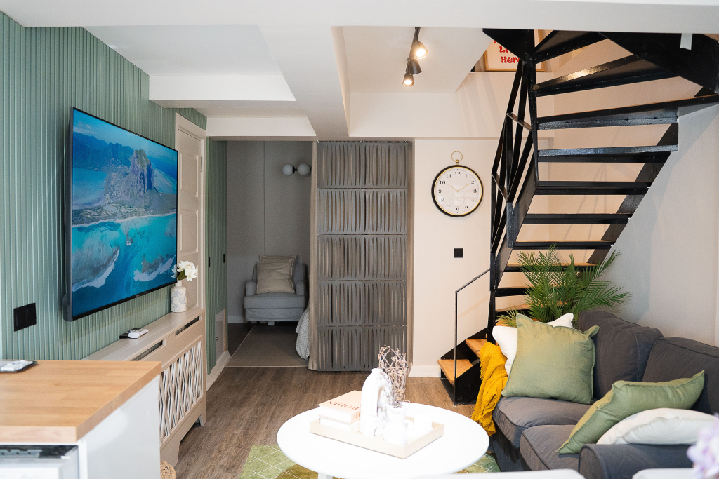 Апартаменты Дизайнерский Дуплекс с Террасой до 6 Гостей | Deniz Apartman