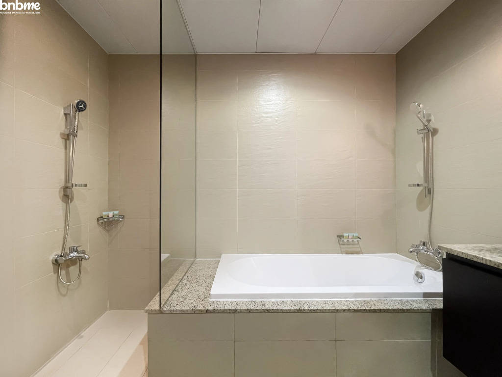 Апартаменты bnbmehomes | Look over the Palm and Arabian Sea-504