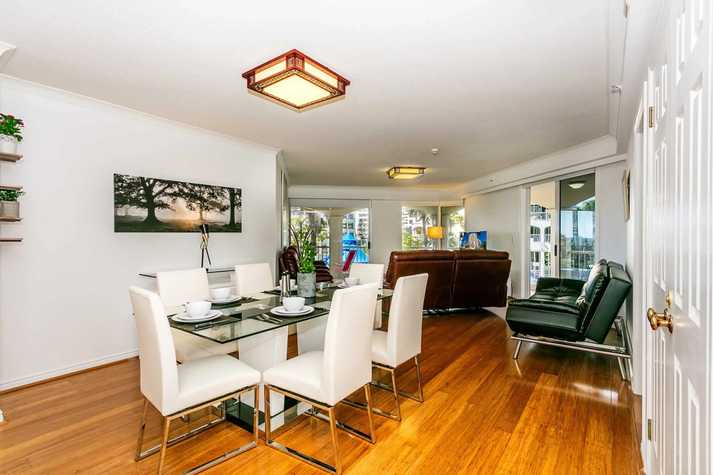 Апартаменты Upscale in Surfers Paradise