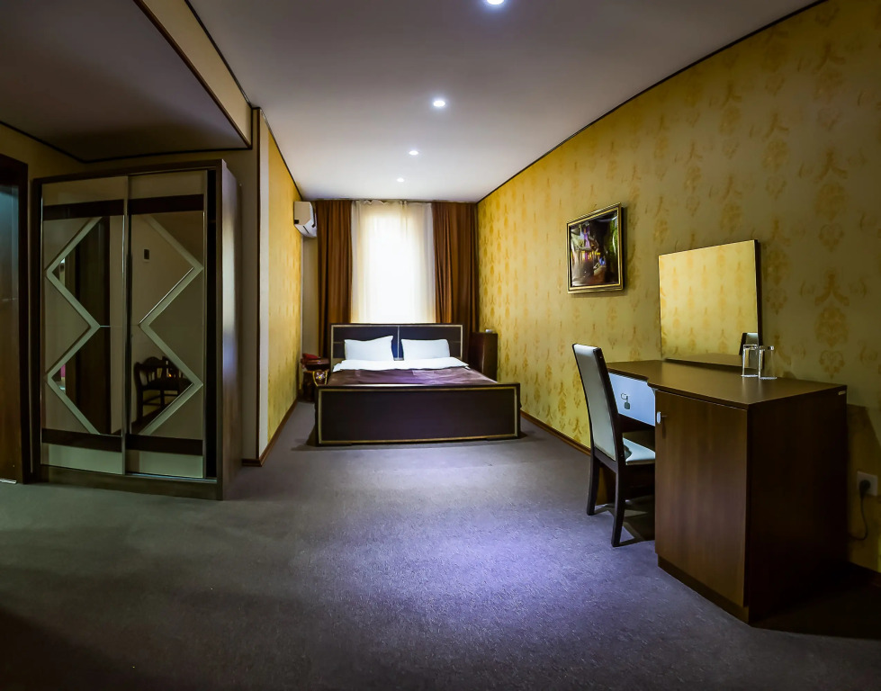 Amazon Hotel - Free Massage