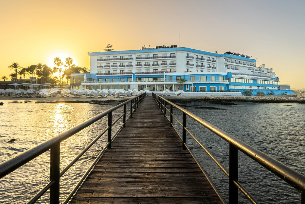 Отель Arkin Palm Beach