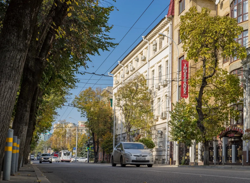 Отель Иностранец