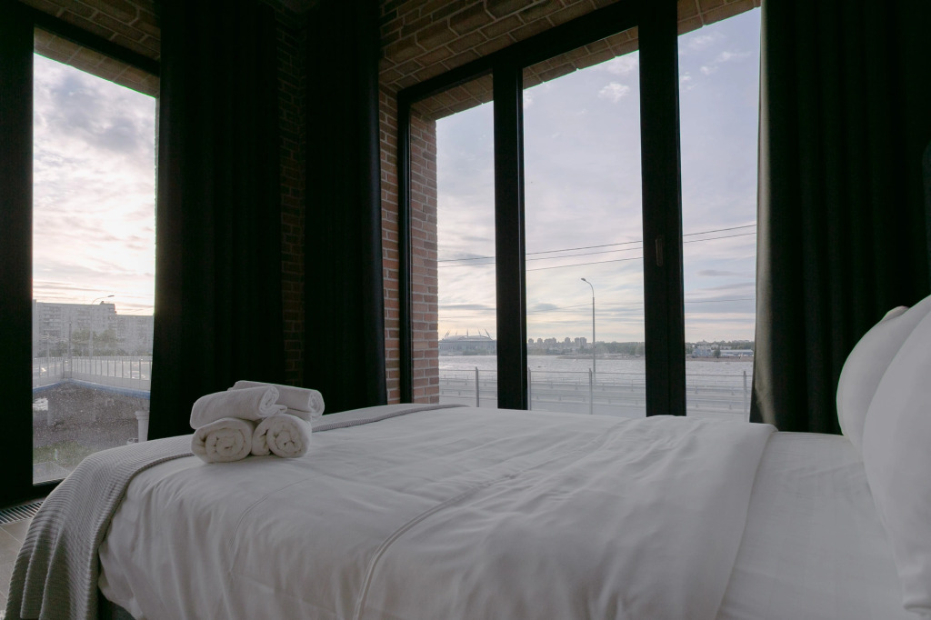 Апартаменты 2ROOMS NEVA VIEW APART in DOCKLANDS