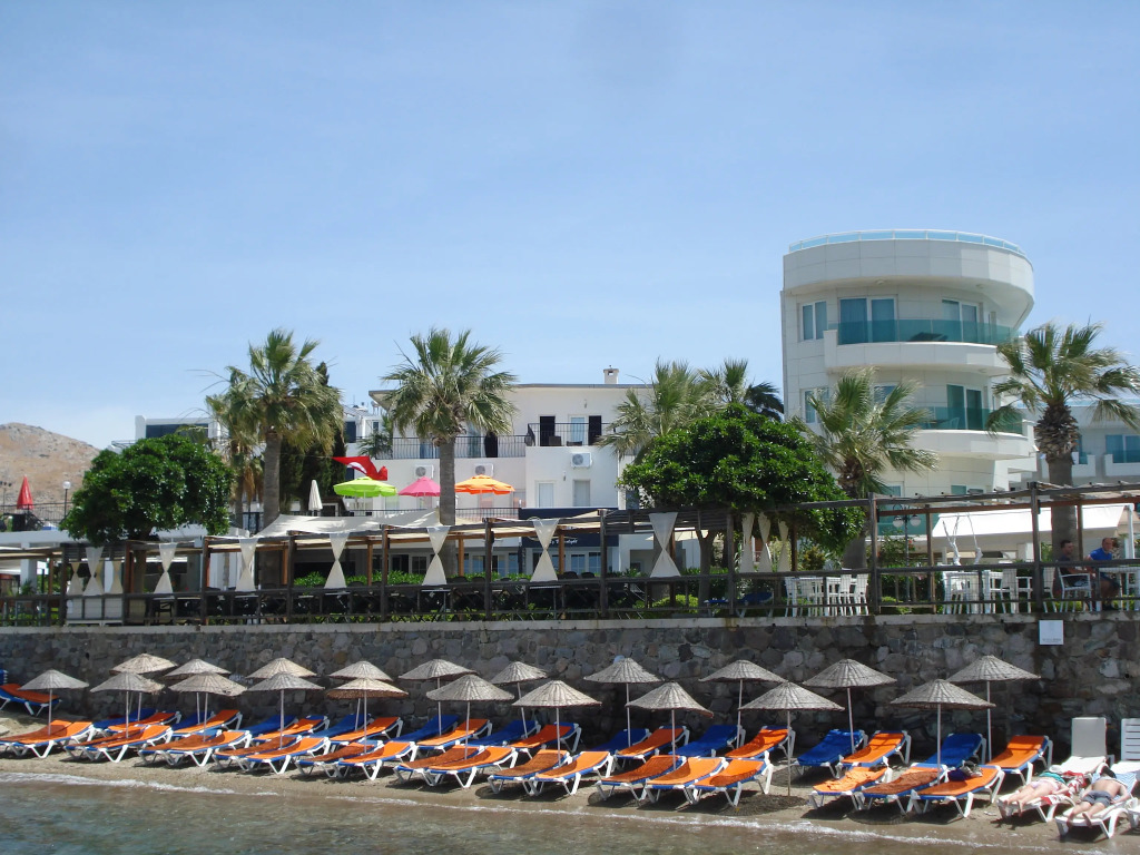 Отель Maxsea Beach