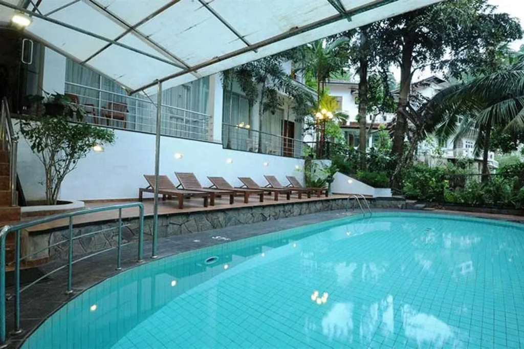 Отель Oak Ray Serene Garden Hotel