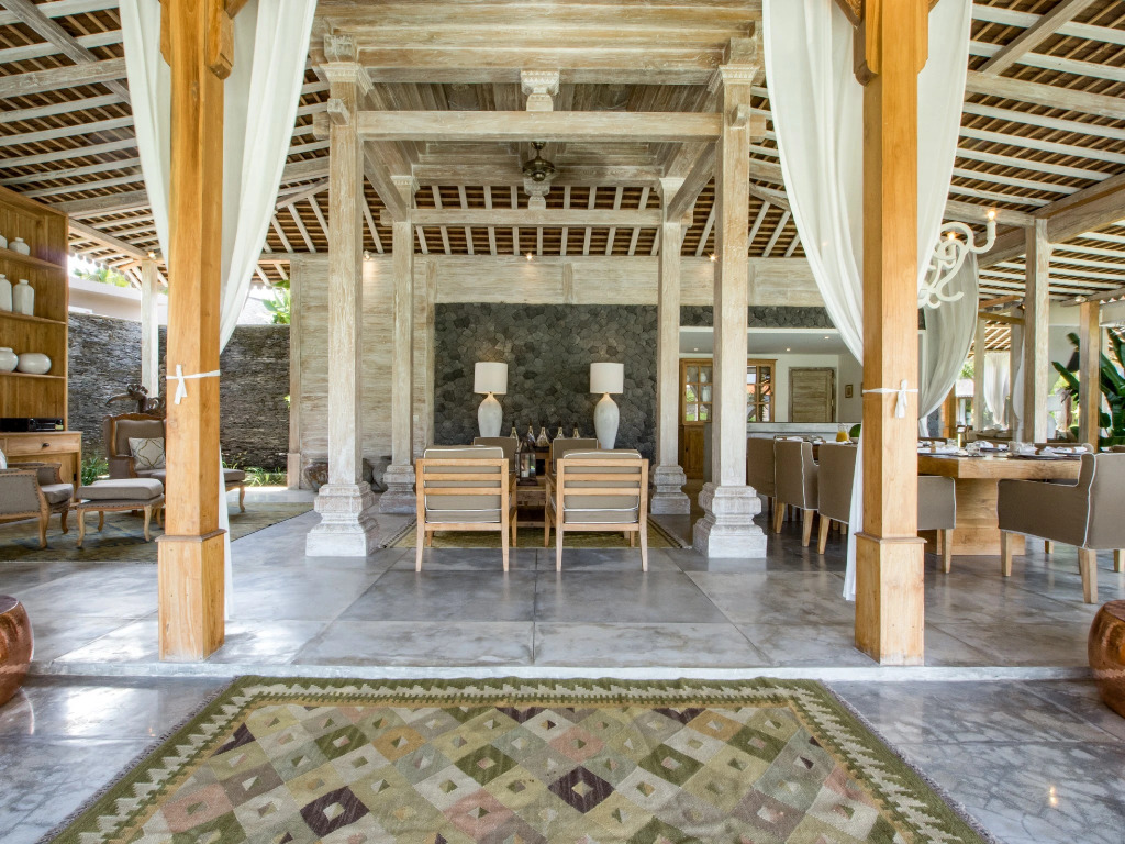 Mannao Estate by Villa Finder