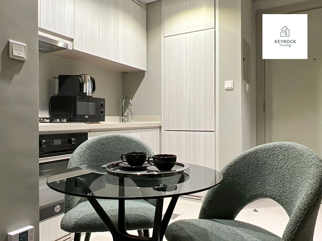 Апартаменты Keyrock Living 20th Floor Comfort at Zada