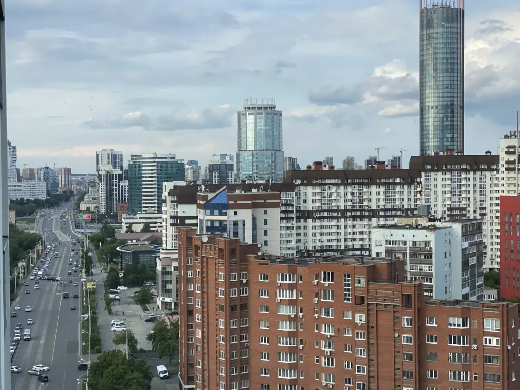 Квартира с видом на парк и центр города