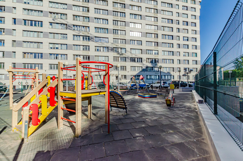 Квартира Кино апарт с видом на озеро Кабан