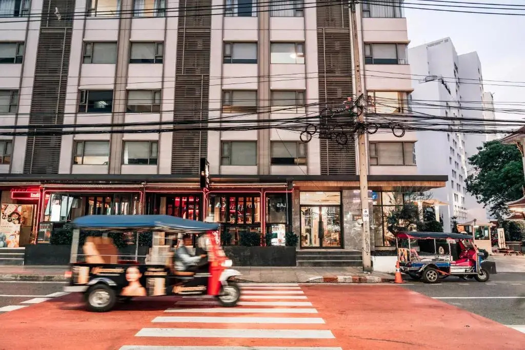 Отель 56 Surawong Hotel Bangkok
