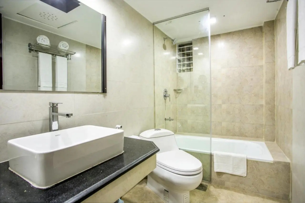 White Palace Hotel