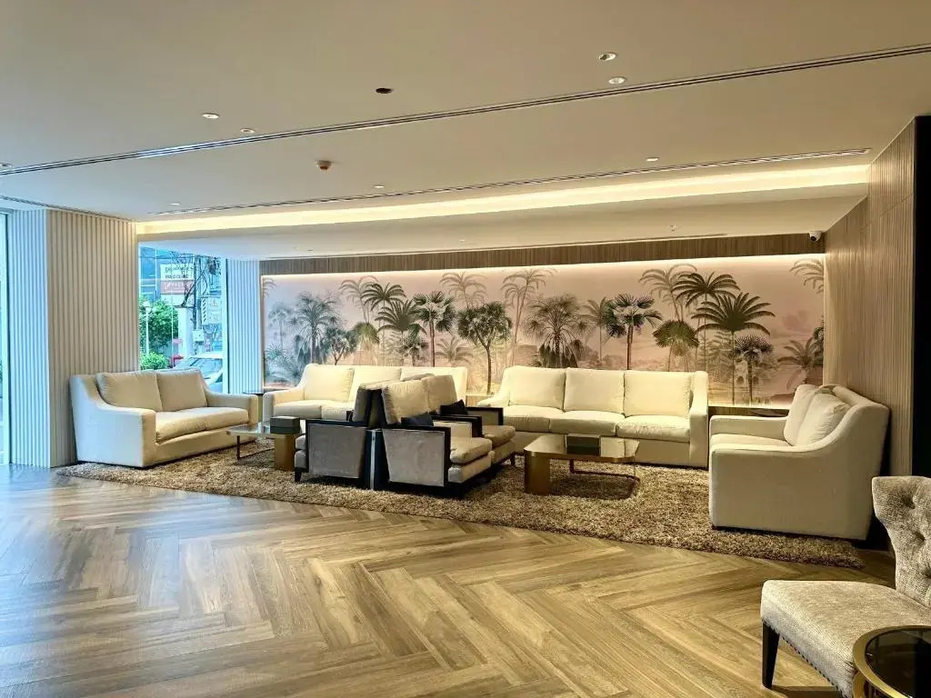 Отель Grace At Five by Grace Hotel Bangkok