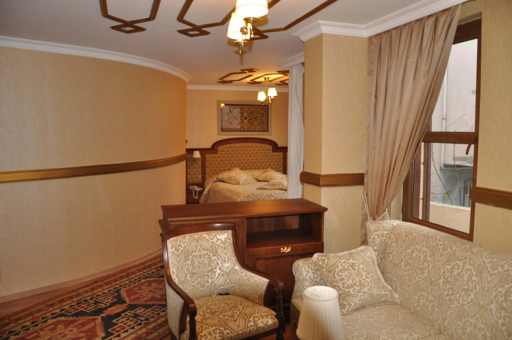 Aruna Boutique Hotel
