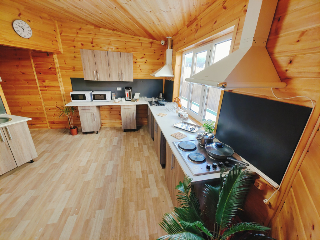 Отель  Wood Hotel Topál