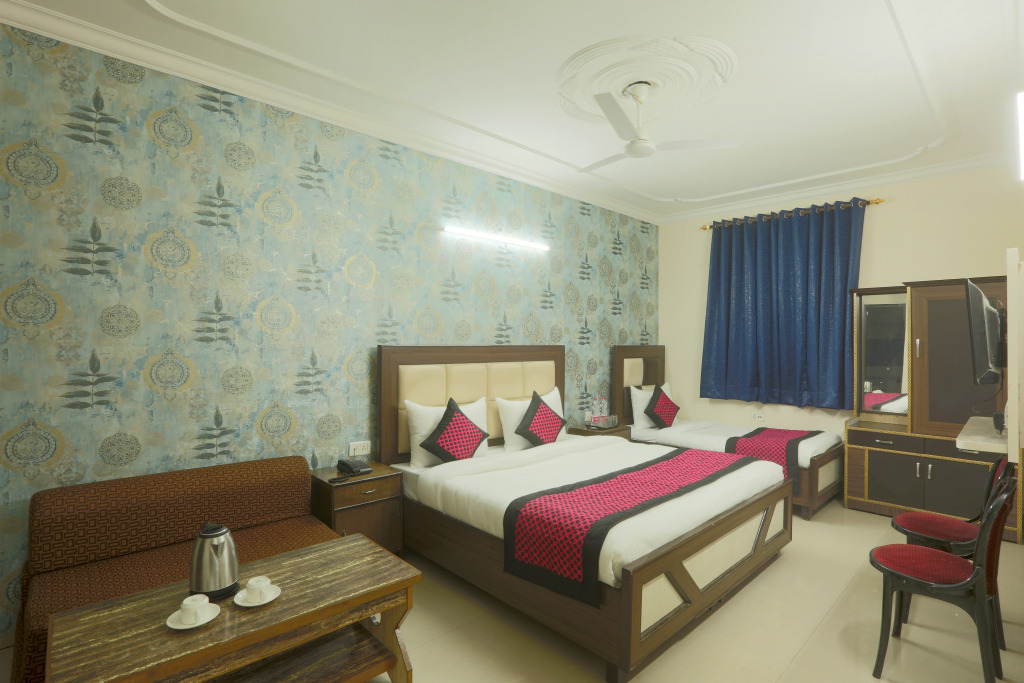 Отель Airport Mayank Residency