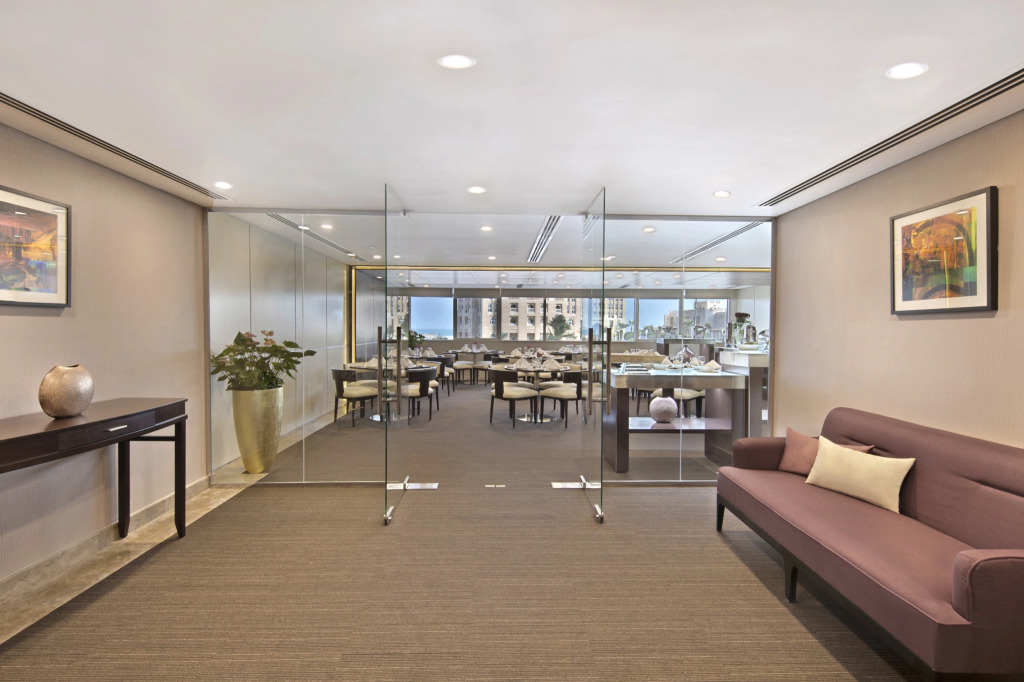 The Curve Hotel