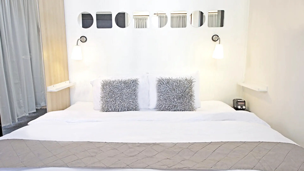 12 room Scottsdale Golf Tennis Lake Resort Villa
