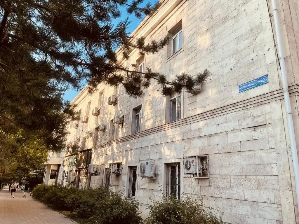 Naya Hotel