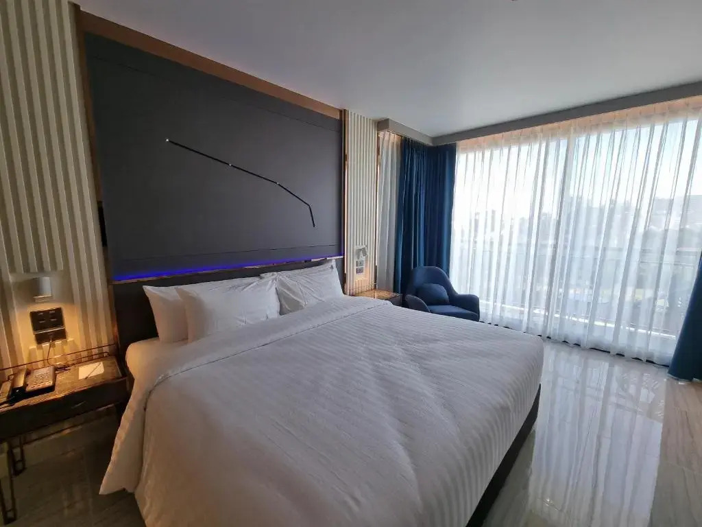 Pattaya Discovery Beach Hotel