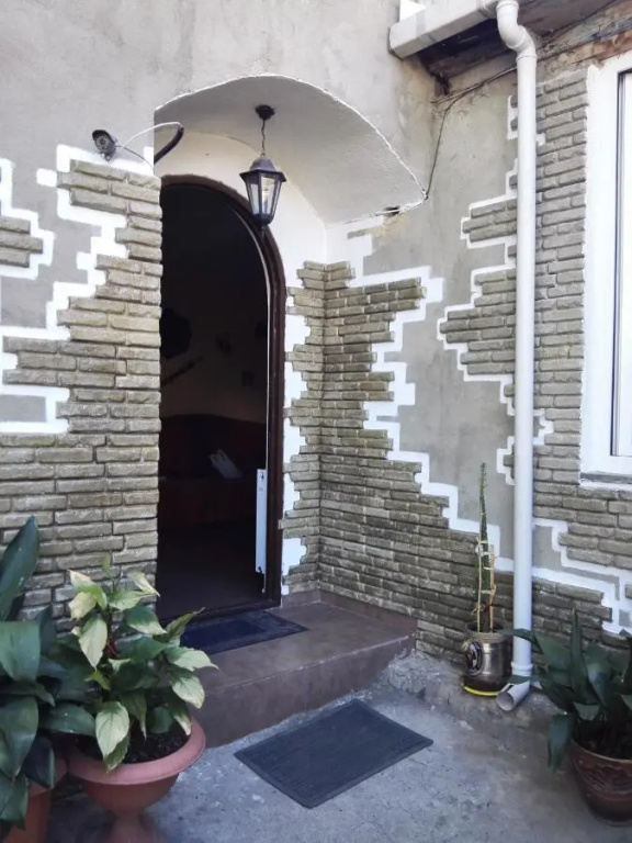 Lea Guest House